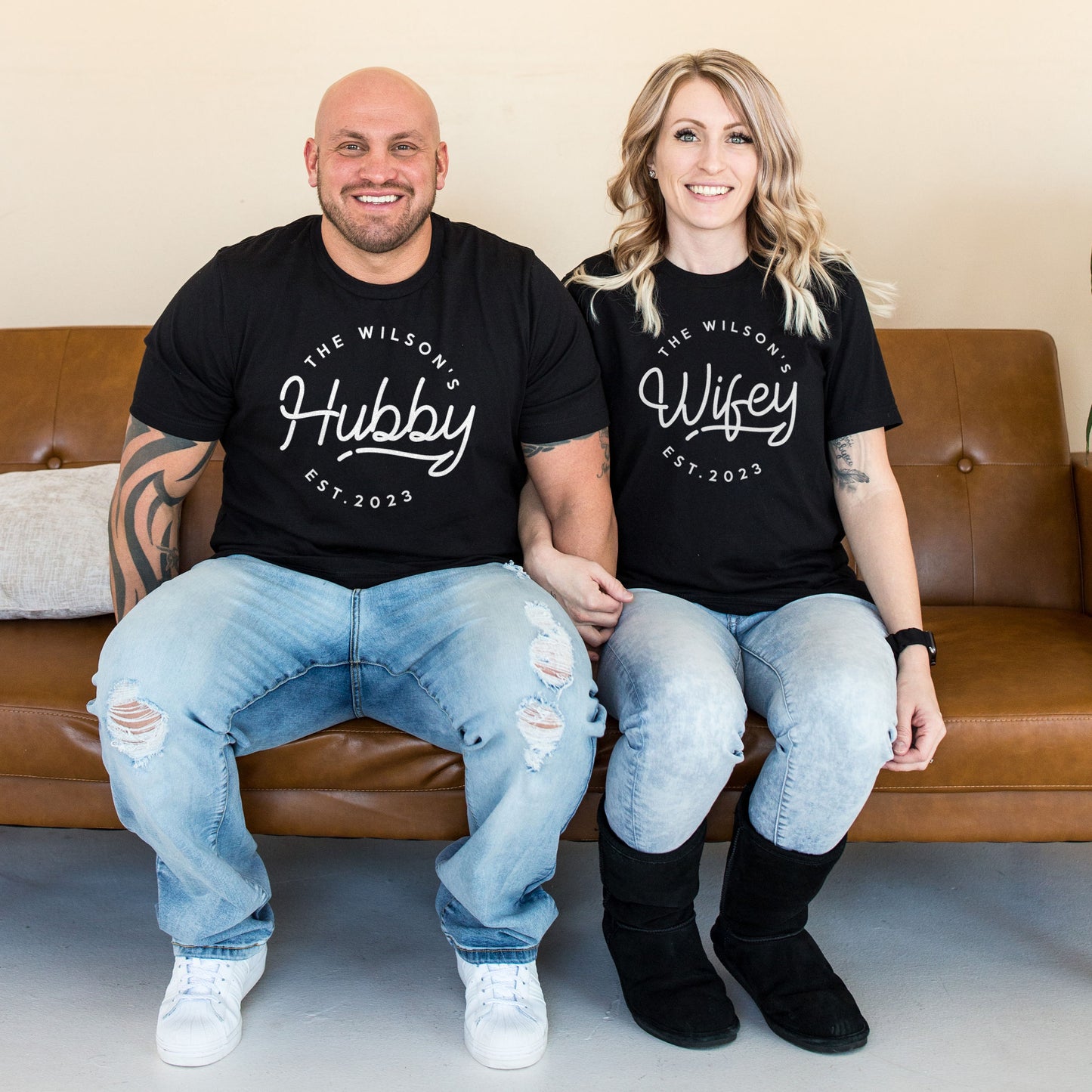 Matching Honeymoon Shirts - Hubby Wifey Personalised Mr Mrs Shirts - Fiancee Fiance Couples Shirts - Just Married Couple T-Shirts