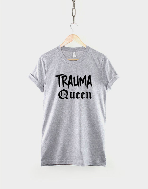 Trauma Queen Pastel Goth Halloween T-Shirt - Horror Gothic Slogan Shirt