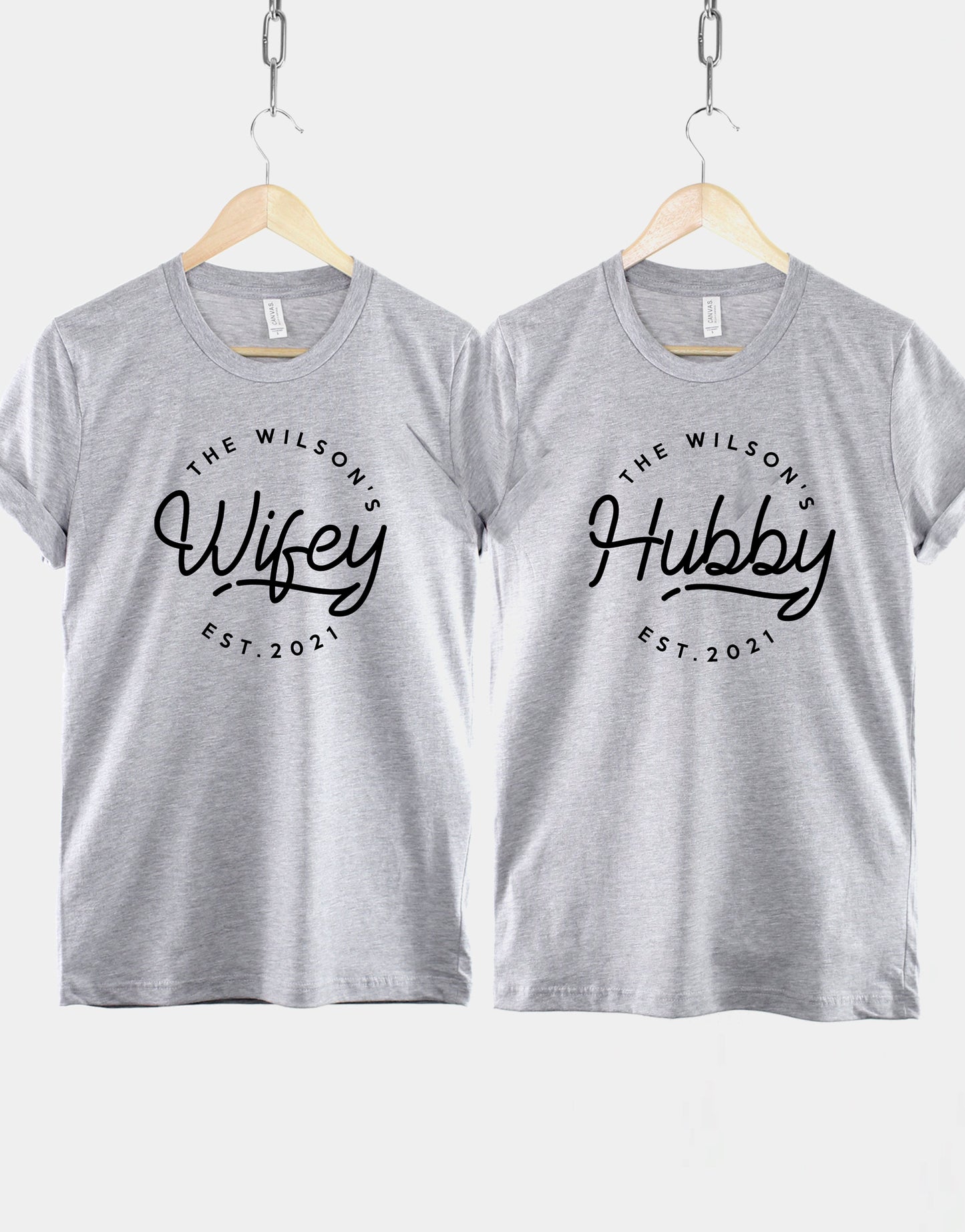 Matching Honeymoon Shirts - Hubby Wifey Personalised Mr Mrs Shirts - Fiancee Fiance Couples Shirts - Just Married Couple T-Shirts