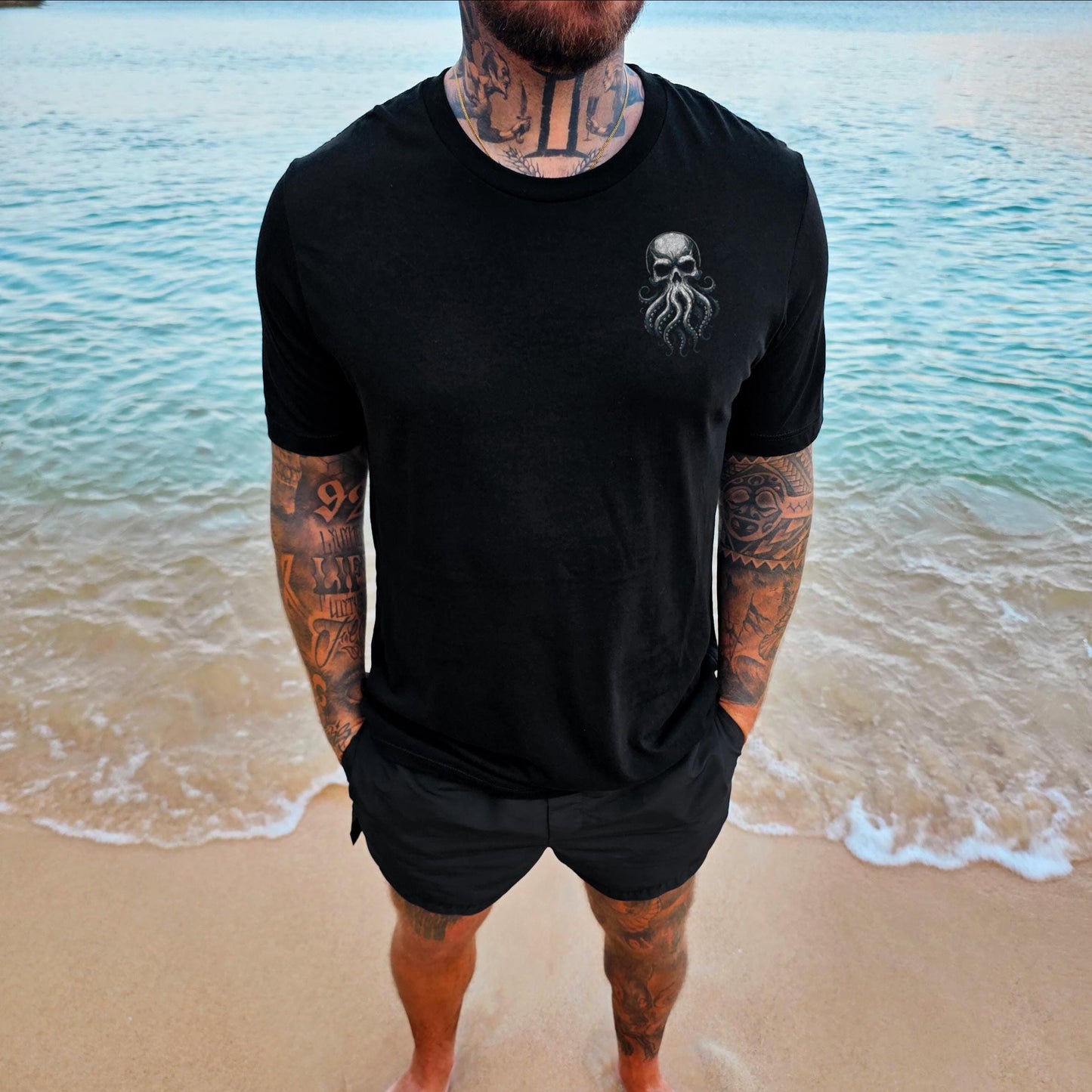 Dead Men Tell No Tales Shirt: Vintage Pirates Ride Skull Tee