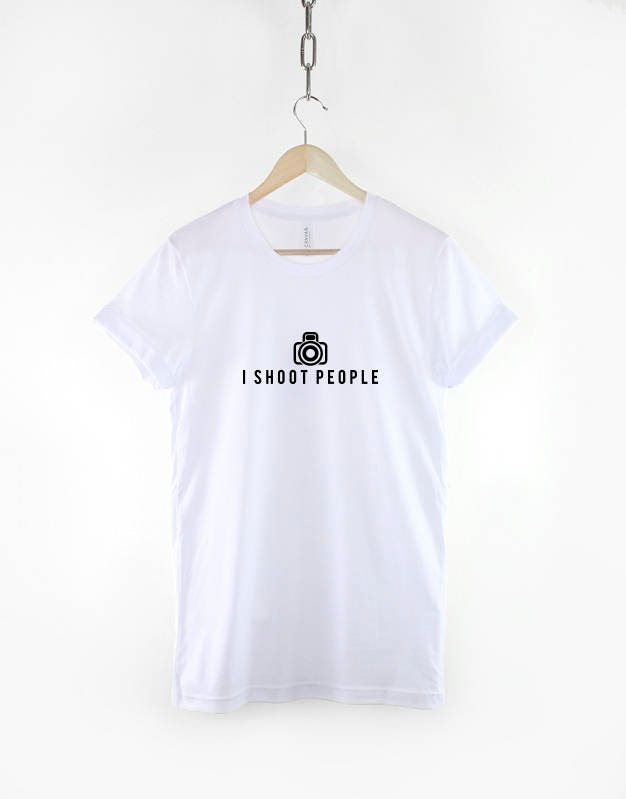 Photographer T-Shirt - I Shoot People TShirt