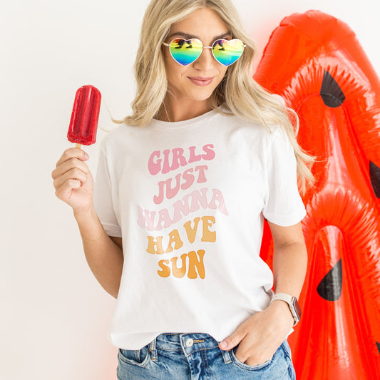 Girls Just Wanna Have Sun T-Shirt - Retro Sun T-Shirt - Sunshine Shirt - Summer Shirt For Women - Vintage Sun Shirt